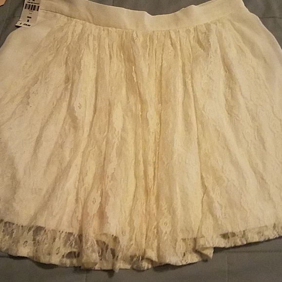 NWTS VVNVVN SHEER LINED SKIRT. MEDIUM - Picture 3 of 7